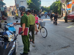 Công an xã Hương Sơn: Lập lại trật tự ATGT, đảm bảo đường thông, hè thoáng