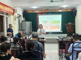 Trạm Y tế phường Tổ chức truyền thông về phòng chống sốt xuất huyết (SXH), tham gia Lễ ra quân Tổng vệ sinh môi trường và phun diệt muỗi bằng máy mù nóng tại ổ dịch TDP số 12, 13 Kiều Mai