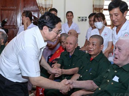 Hà Nội tặng hơn 118 nghìn suất quà tri ân người có công nhân kỷ niệm 80 năm Quốc khánh 2/9