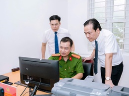 ĐẢNG ỦY PHƯỜNG ĐÔNG NGẠC KIỂM TRA VIỆC TỔ CHỨC CẤP ĐỔI THẺ ĐẢNG VIÊN