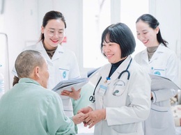 Tăng cường ứng dụng công nghệ thông tin, nâng cao chất lượng khám chữa bệnh phục vụ người bệnh một cách toàn diện