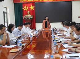 Chủ tịch Ủy ban MTTQ Việt Nam thành phố Hà Nội Nguyễn Lan Hương làm việc với xã Đoài Phương về công tác chuẩn bị Đại hội Đảng