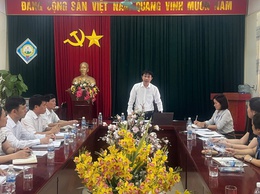 PHÒNG VĂN HÓA - XÃ HỘI LÀM VIỆC VỚI HIỆU TRƯỞNG CÁC TRƯỜNG HỌC TRÊN ĐỊA BÀN VỀ CÔNG TÁC CHUẨN BỊ NĂM HỌC MỚI 2025 – 2026
