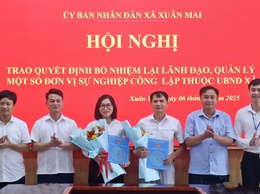 Xuân mai tổ chức hội nghị trao quyết định bổ nhiệm lại lãnh đạo, quản lý một số đơn vị sự nghiệp giáo dục công lập thuộc UBND xã