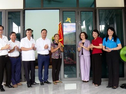 BÀN GIAO NHÀ “MÁI ẤM TÌNH THƯƠNG” CHO HỘI VIÊN PHỤ NỮ THÔN NAM CHÍNH.