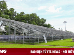 Toàn cảnh khán đài tại Quảng trường Ba Đình phục vụ lễ Quốc khánh 2/9