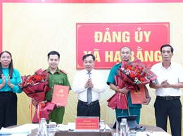 Xã Hạ Bằng công bố Quyết định chỉ định Ủy viên Ban Chấp hành, Ủy viên Ban Thường vụ Đảng ủy