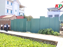 Đoàn công tác UBND xã Kiều Phú kiểm tra công tác quản lý đất đai, trật tự xây dựng trên địa bàn