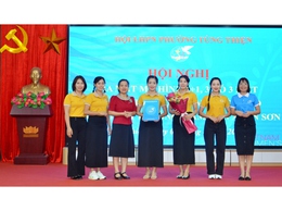 Ra mắt mô hình “1+1” “3 có 3 biết” và CLB Dân vũ thể thao tại Chi hội phụ nữ Trường mầm non Xuân Sơn

