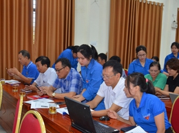 Phường Tùng Thiện tập huấn thủ tục thu, nộp đảng phí trực tuyến