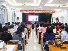 Phường Dương Nội tổ chức bồi dưỡng lý luận chính trị hè cho 370 cán bộ, giáo viên các trường học