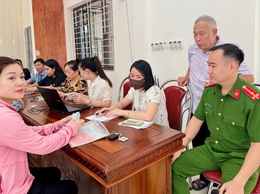Tiếp tục lan tỏa niềm vui nhận quà Tết độc lập 2-9 đến người dân xã Nam Phù