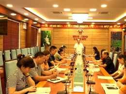 UBND xã Mỹ Đức phối hợp với Bảo hiểm xã hội cơ sở Ứng Hòa để đánh giá kết quả thực hiện các chỉ tiêu về BHXH, BHYT năm 2025