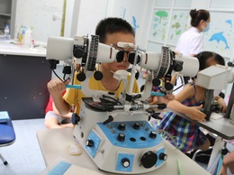 Gia tăng tật khúc xạ ở trẻ em: Hành động ngay để bảo vệ đôi mắt thế hệ tương lai