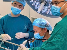 Hiếm gặp bé sơ sinh mắc u nang hố lưỡi thanh thiệt khổng lồ được phẫu thuật thành công
