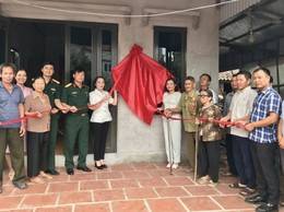 UỶ BAN MTTQ VIỆT NAM XÃ NỘI BÀI KHÁNH THÀNH VÀ BÀN GIAO NHÀ ĐẠI ĐOÀN KẾT