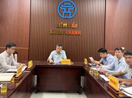 Đồng chí Nguyễn Trung Thuận - Bí thư Đảng ủy, Chủ tịch HĐND xã An Khánh tiếp công dân định kỳ tháng 9