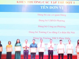Phường Phú Diễn tổng kết Đại hội Đảng bộ lần thứ I: khen thưởng gần 100 tập thể, cá nhân xuất sắc