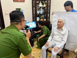 CÔNG AN PHƯỜNG KIM LIÊN – THỰC HIỆN CHUYỂN ĐỔI SỐ TRONG CÔNG TÁC CẤP ĐỔI THẺ ĐẢNG VIÊN