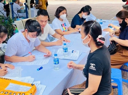 TRẠM Y TẾ PHƯỜNG KIM LIÊN TỔ CHỨC KHÁM SỨC KHỎE ĐỊNH KỲ CHO CÁC CƠ SỞ SẢN XUẤT, KINH DOANH THỰC PHẨM, DỊCH VỤ ĂN UỐNG, THỨC ĂN ĐƯỜNG PHỐ
