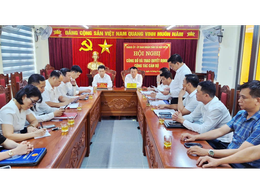 Đảng uỷ -UBND xã Hát Môn Công bố và trao Quyết định công tác cán bộ