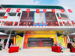 Trường Tiểu học Trần Phú tổ chức Lễ tuyên truyền và ký cam kết không vi phạm an toàn giao thông
