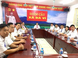 XÃ BA VÌ THAM DỰ HỘI NGHỊ TOÀN QUỐC QUÁN TRIỆT, TRIỂN KHAI 4 NGHỊ QUYẾT QUAN TRỌNG CỦA BỘ CHÍNH TRỊ