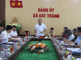 Phó Chủ tịch thường trực UBND Thành phố Hà Nội làm việc với xã Bát Tràng về việc thành lập Khu phát triển thương mại và văn hoá bảo tàng sinh thái làng cổ Bát Tràng