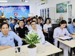 Bệnh viện Thận Hà Nội: Tập huấn 