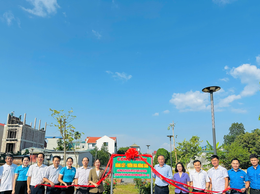 UB MTTQ Việt Nam xã Đan Phượng gắn biển công trình chào mừng Đại hội MTTQ và các tổ chức chính trị- xã hội xã nhiệm kỳ 2025-2030.