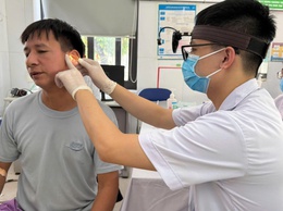 Người dân phấn khởi khi được khám sức khỏe miễn phí và có hồ sơ sức khỏe điện tử lưu trữ trọn đời