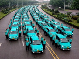 Hà Nội phê duyệt quy trình điện tử cấp, cấp lại phù hiệu cho xe ô tô, xe bốn bánh có gắn động cơ kinh doanh vận tải