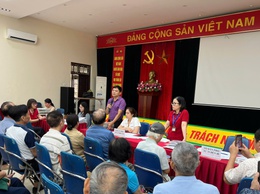 NHÂN DÂN PHƯỜNG LÁNG HÂN HOAN NHẬN 100.000đ QUÀ TẶNG CỦA NHÀ NƯỚC NHÂN KỶ NIỆM 80 NĂM CÁCH MẠNG THÁNG TÁM VÀ QUỐC KHÁNH NƯỚC CỘNG HOÀ XÃ HỘI CHỦ NGHĨA VIỆT NAM