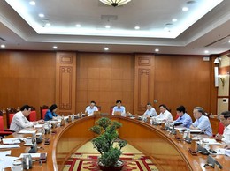 Bộ Chính trị, Ban Bí thư yêu cầu bảo đảm thống nhất, đồng bộ hệ thống pháp luật về phân cấp, phân quyền