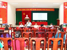 Hội nghị bàn giao thông báo thu hồi đất tại thôn Vạn Điểm