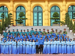 Đoàn TNCS Hồ Chí Minh phường Long Biên tổ chức lễ dâng hương, báo công tại Lăng Chủ tịch Hồ Chí Minh