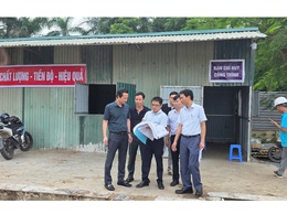 Chủ tịch UBND xã Thuận An kiểm tra tiến độ dự án trên địa bàn xã