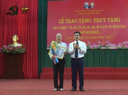 140 ĐẢNG VIÊN ĐẢNG BỘ XÃ SÓC SƠN ĐƯỢC TẶNG, TRUY TẶNG HUY HIỆU ĐẢNG ĐỢT 02/9/2025