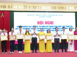 UBND xã Phúc Thịnh khen thưởng các tập thể, cá nhân đạt thành tích tại chung khảo hội thi Thiếu nhi Thủ đô Tuyên truyền giới thiệu sách; múa hát tập thể và ca khúc măng non năm 2025