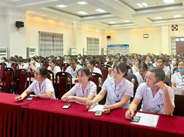 BVĐK Vân Đình tập huấn hướng dẫn lấy máu, bảo quản và vận chuyển bệnh phẩm xét nghiệm