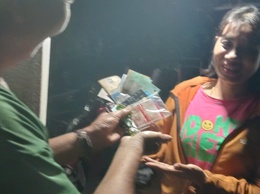 Nhặt được của rơi trả người đánh mất