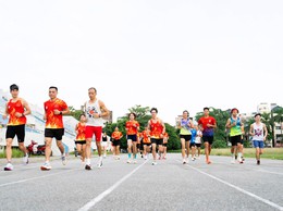 Đội tuyển phường Tây Tựu tích cực luyện tập tham giải chạy Báo Hà Nội Mới mở rộng lần thứ 50 - Vì hòa bình năm 2025