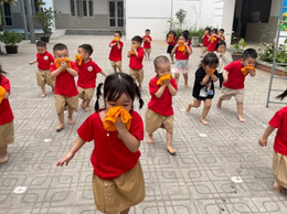 TRƯỜNG MẦM NON HOA MAI TĂNG CƯỜNG TRANG BỊ KĨ NĂNG THOÁT HIỂM CHO CB, GV, NV VÀ HỌC SINH KHI CÓ CHÁY SẢY RA.