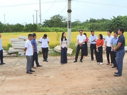 Thường trực HĐND xã Phúc Thọ khảo sát công tác bồi thường, hỗ trợ, tái định cư khi thu hồi đất tại một số dự án trên địa bàn xã
