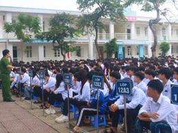 Công an xã Tam Hưng đồng hành, lan tỏa giáo dục pháp luật cho 900 học sinh Trung tâm GDNN – GDTX Thanh Oai