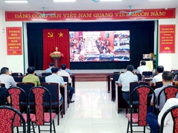 Cử tri phường Phú Lương tham dự trực tuyến Hội nghị tiếp xúc cử tri của Đoàn Đại biểu Quốc hội thành phố Hà Nội trước kỳ họp thứ 10, Quốc hội khóa XV