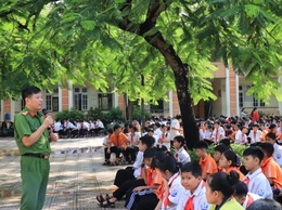 Xã Phú Nghĩa triển khai cao điểm tuyên truyền, kiểm tra, xử lý vi phạm của học sinh, phụ huynh học sinh về trật tự an toàn giao thông