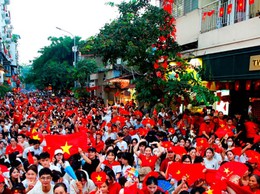 Cảm xúc giữa mùa thu lịch sử