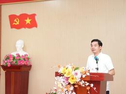 Đồng chí Bí thư Đảng ủy dự sinh hoạt tại chi bộ tổ dân phố Thành Trung