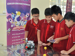 TRƯỜNG THCS YÊN SỞ TỔ CHỨC NGÀY HỘI TRẢI NGHIỆM TRÍ TUỆ NHÂN TẠO (AI) VÀ ROBOTICS, KHƠI NGUỒN SÁNG TẠO, BÙNG CHÁY ĐAM MÊ